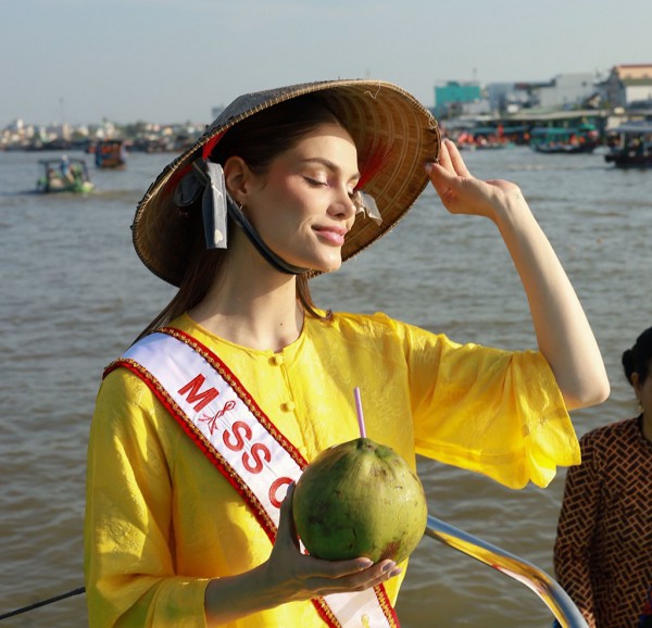 Đến thời sao quốc tế, hoa hậu nước ngoài quảng bá văn hóa Việt