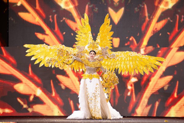 Độc lạ những màn trình diễn National Costume ở Miss Grand Vietnam 2024