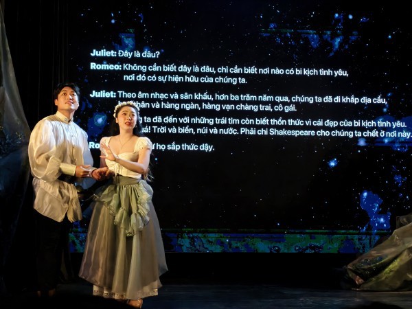 Ốc Thanh Vân gặp gỡ linh hồn Romeo và Juliet