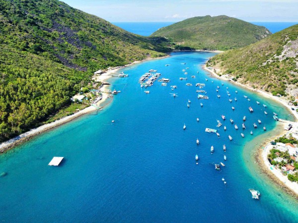 Bích Đầm - miền xanh hoang sơ giữa vịnh Nha Trang