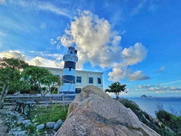 Bích Đầm - miền xanh hoang sơ giữa vịnh Nha Trang