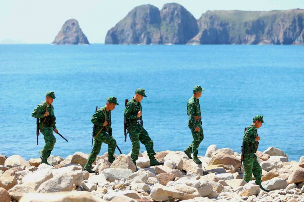 Bích Đầm - miền xanh hoang sơ giữa vịnh Nha Trang