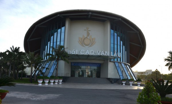 Cao Văn Lầu và Cao Văn Lầu và