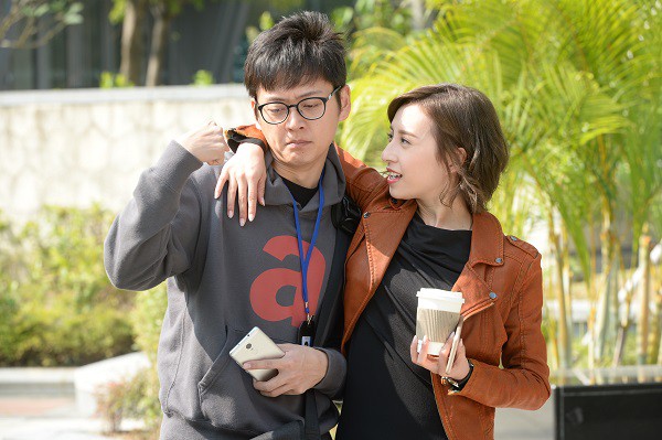 Câu chuyện thời đại số: Từ "cặp bài trùng” công nghệ đến những mối tình phức tạp