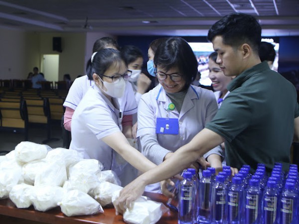 Chiếu miễn phí phim 