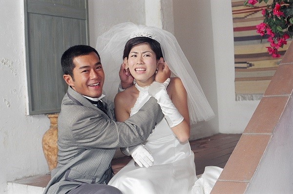 Chú chó thông minh: Khi tình yêu động vật xen vào chuyện tình tay ba