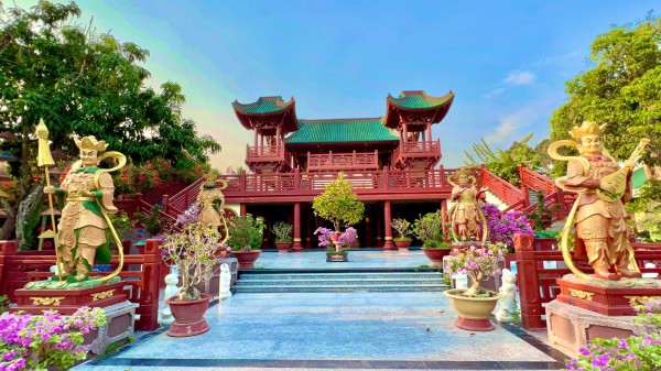 Chùa Lầu - dấu ấn kiến trúc độc đáo vùng Bảy Núi Chùa Lầu - dấu ấn kiến trúc độc đáo vùng Bảy Núi
