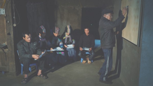 Người Bố Y trên cao nguyên đá