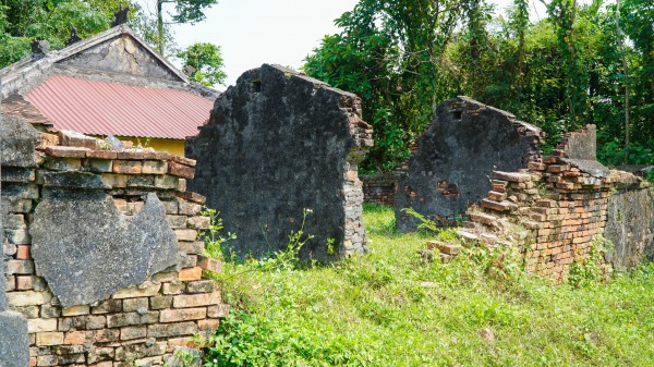 Di tích điện Voi Ré, nơi thờ voi chiến triều Nguyễn, đang xuống cấp