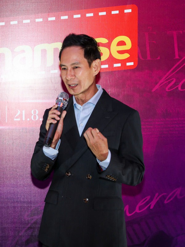 Diễn viên Thúy Ngân quyến rũ, Đinh Ngọc Diệp cá tính trên thảm đỏ Diễn viên Thúy Ngân quyến rũ, Đinh Ngọc Diệp cá tính trên thảm đỏ