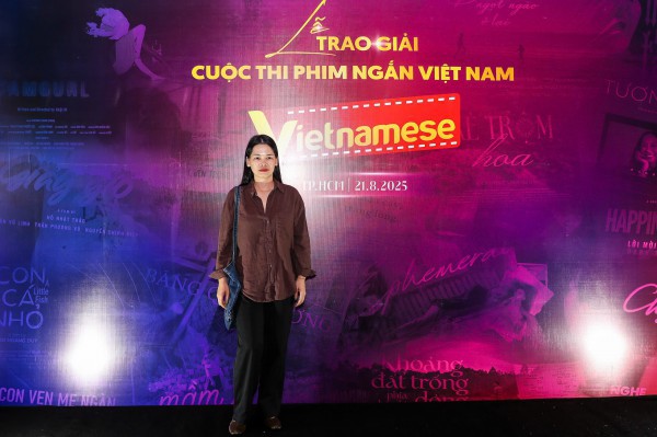 Diễn viên Thúy Ngân quyến rũ, Đinh Ngọc Diệp cá tính trên thảm đỏ Diễn viên Thúy Ngân quyến rũ, Đinh Ngọc Diệp cá tính trên thảm đỏ