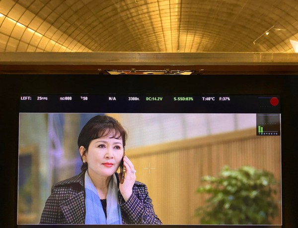 Diễn viên Việt tuần qua: Mạnh Trường nịnh con gái, Phương Oanh dịu dàng bất ngờ