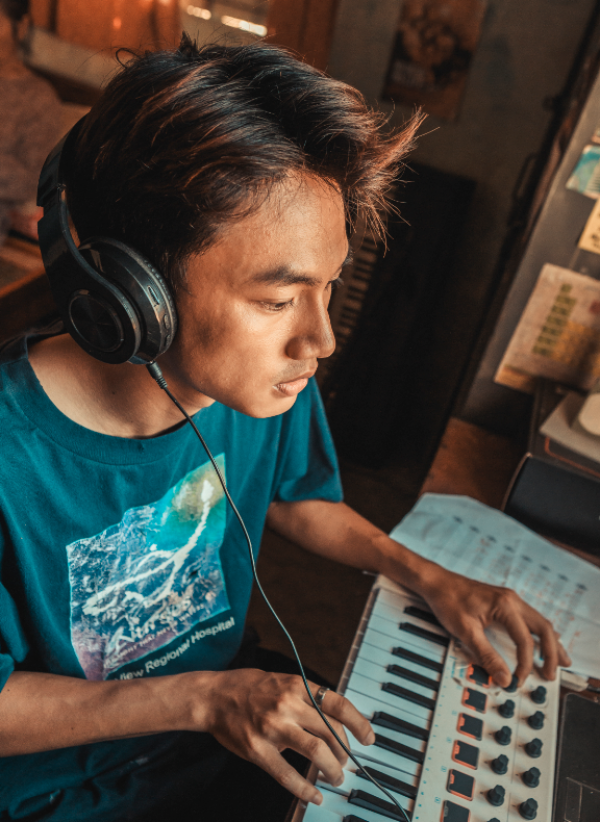 Diễn viên trẻ Diễn viên trẻ
