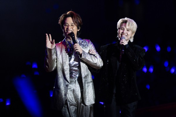 Hà Anh Tuấn trình diễn thăng hoa cùng Hương Tràm, Nguyễn Hùng trong concert 