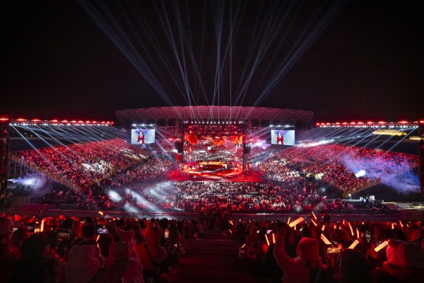 Hà Anh Tuấn trình diễn thăng hoa cùng Hương Tràm, Nguyễn Hùng trong concert 