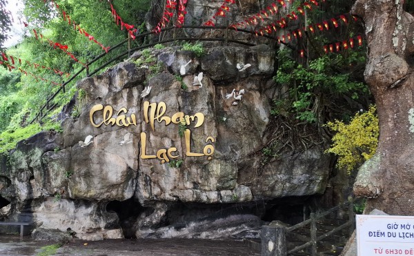Hà Tiên thập cảnh: Cheo leo núi Đá Dựng