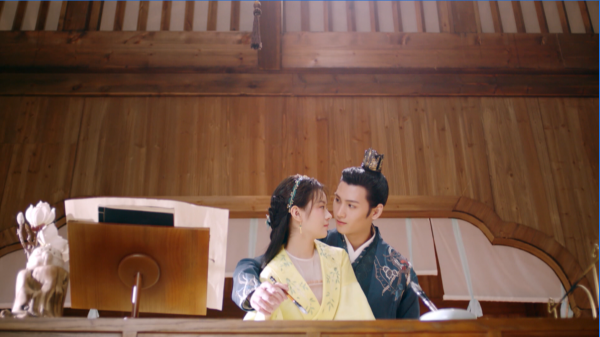 Hoa nở trăng vừa tròn - Cuộc hoán đổi định mệnh