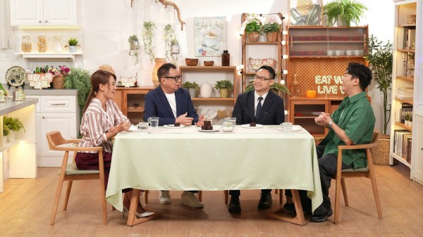 Hứa Thiệu Hùng âm thầm chữa ung thư, phải cắt bỏ thận trước khi qua đời