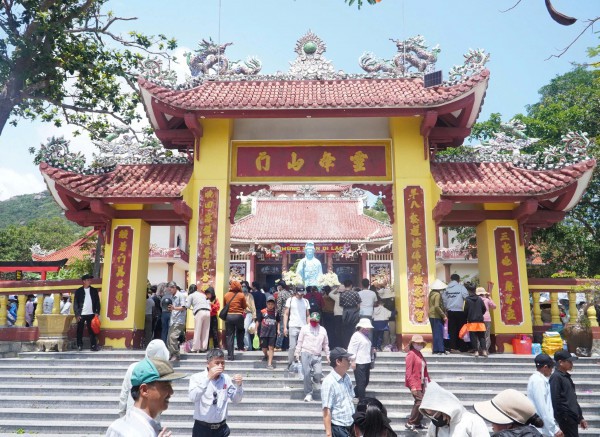 Huyền tích về vị thiền sư chữa bệnh trong mộng cho vua Minh Mạng