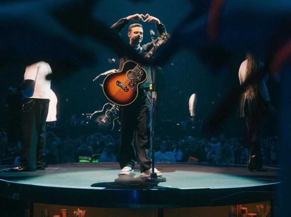 Justin Timberlake bất ngờ tiết lộ phải vật lộn với những cơn đau khủng khiếp