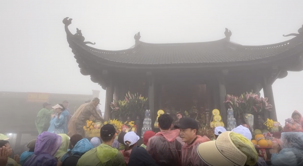 Khai hội xuân Yên Tử