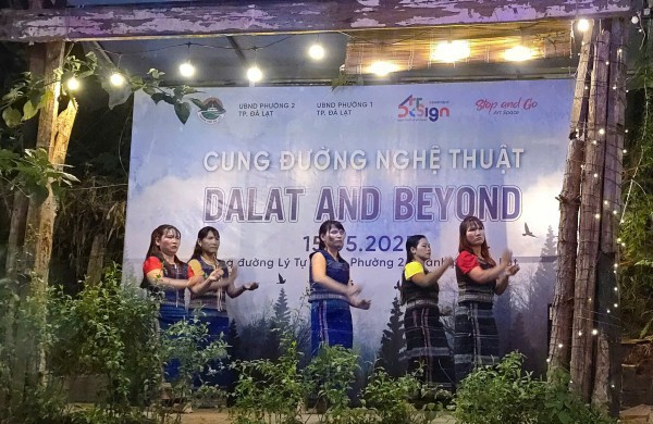 Khai trương Khai trương
