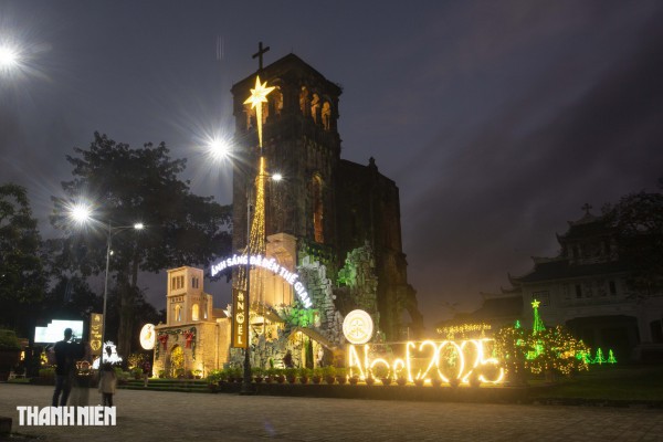 La Vang lung linh mùa Giáng sinh