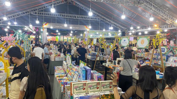 Lễ hội Đường sách Tết Bính Ngọ thu hút hơn 1 triệu lượt khách tham quan