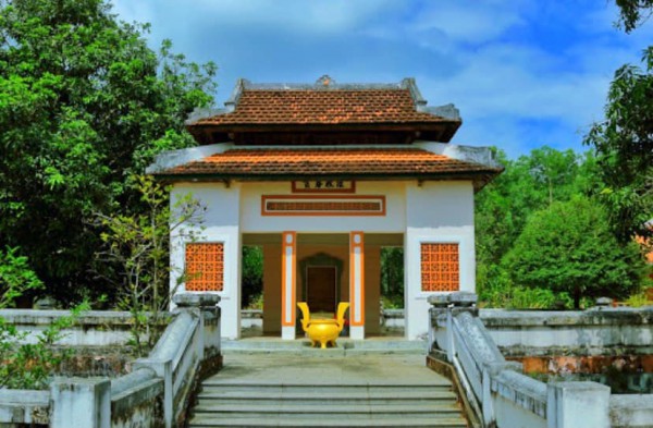 Mai Xuân Thưởng phất cao cờ nghĩa