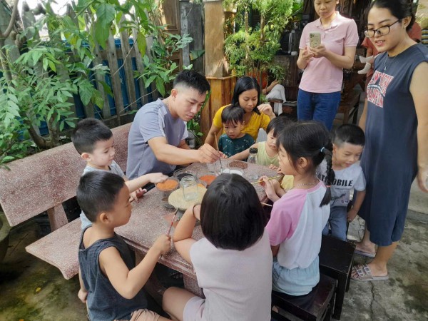 Mê mẩn với tranh cát của Dũng