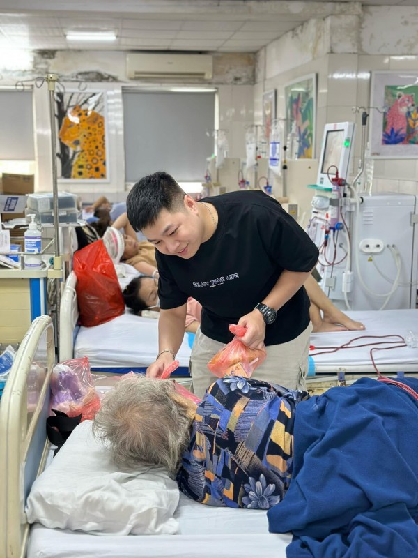 Một trái tim không ngừng cho đi