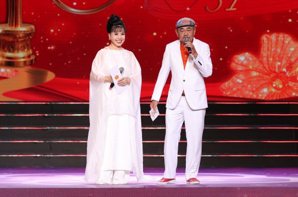 NSND Lệ Thủy, NSƯT Kim Tử Long cùng dàn nghệ sĩ gạo cội hội ngộ