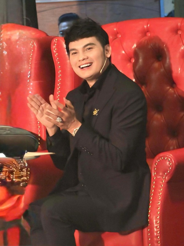 NSƯT Kim Tiểu Long kể chuyện ngồi ghế nóng 