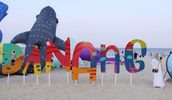 Ngắm diều nghệ thuật "bơi" trên biển trời Đà Nẵng Ngắm diều nghệ thuật "bơi" trên biển trời Đà Nẵng