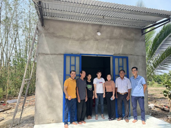 Người truyền lửa thiện lành Người truyền lửa thiện lành