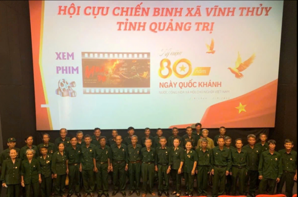 Nhà hảo tâm quê Quảng Trị tài trợ vé cho 600 cựu chiến binh xem 