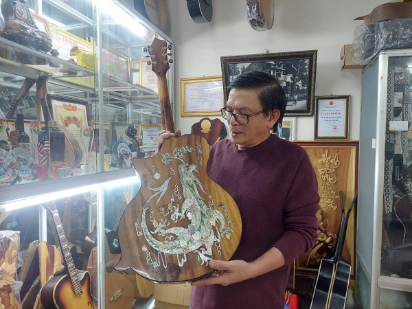 Nhất nghệ tinh: Kỳ nhân tạo tác guitar