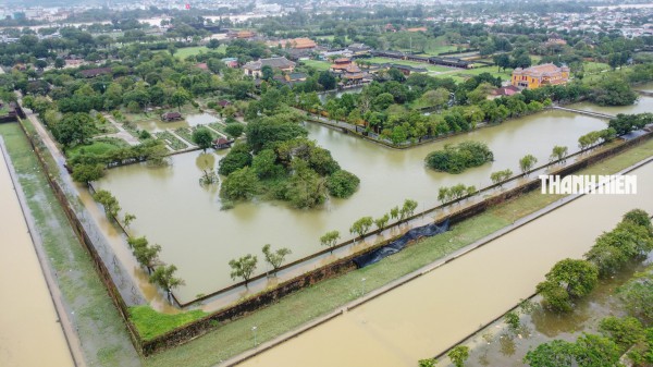 Nhìn lại toàn bộ hệ thống Hoàng thành Huế sau đợt lũ lụt lịch sử