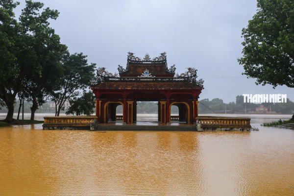 Nhìn lại toàn bộ hệ thống Hoàng thành Huế sau đợt lũ lụt lịch sử