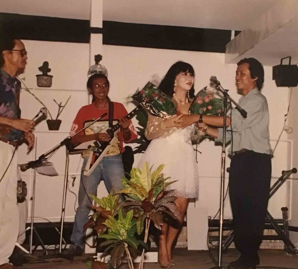 Những câu chuyện nhạc đỏ: Bài ca không quên giữa tháng ngày vất vả Những câu chuyện nhạc đỏ: Bài ca không quên giữa tháng ngày vất vả