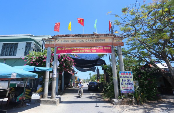 Những ngôi làng tuyệt đẹp ven biển: Cảnh Dương sơn thủy hữu tình... Những ngôi làng tuyệt đẹp ven biển: Cảnh Dương sơn thủy hữu tình...
