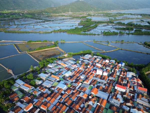 Những ngôi làng tuyệt đẹp ven biển: Những ngôi làng tuyệt đẹp ven biển: