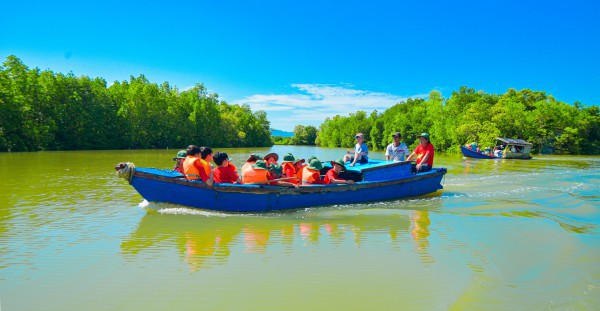Những ngôi làng tuyệt đẹp ven biển: Những ngôi làng tuyệt đẹp ven biển: