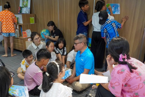 Những trang sách nở hoa Những trang sách nở hoa