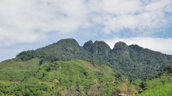 Những tuyệt tác thiên nhiên: Núi Răng Cưa - đỉnh thiêng của người Kor Những tuyệt tác thiên nhiên: Núi Răng Cưa - đỉnh thiêng của người Kor
