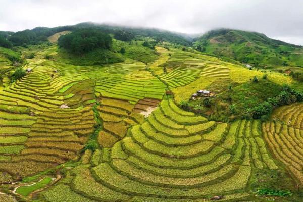 Những tuyệt tác thiên nhiên: Siu Puông và chuyện tình hóa đá Những tuyệt tác thiên nhiên: Siu Puông và chuyện tình hóa đá