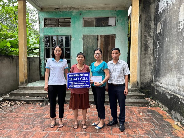 Nữ cựu chiến binh làm giàu từ giun quế