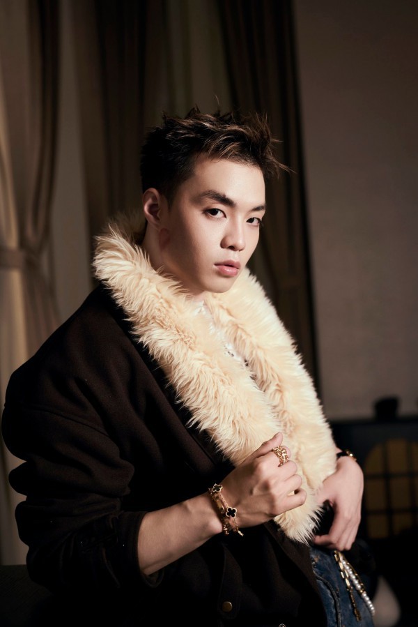 Rapper Negav bị hủy show tại chương trình lễ hội của tỉnh Gia Lai