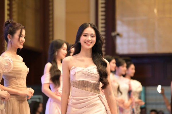 Sau khi tạm hoãn, chung kết Hoa hậu Việt Nam ấn định ngày tổ chức lại Sau khi tạm hoãn, chung kết Hoa hậu Việt Nam ấn định ngày tổ chức lại