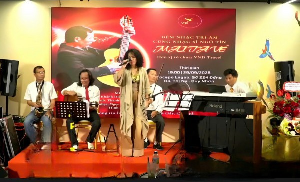 Tác giả ‘Quy Nhơn mênh mang niềm nhớ’ và những người bạn nghĩa tình ở quê nhà